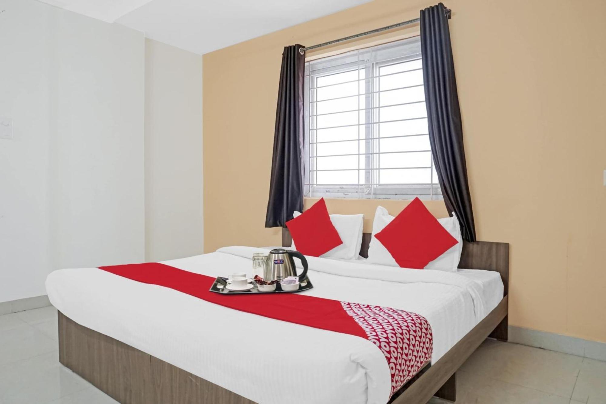 Hotel O Sapphire Homes Stay Hinjawadi Buitenkant foto
